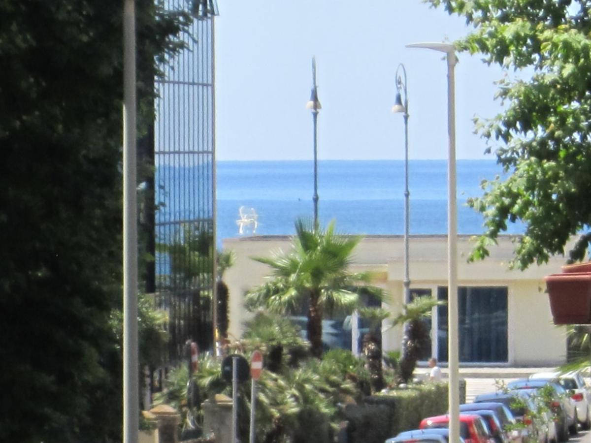 Piuma Celeste A Due Passi Dal Mare E Dal Centro Storico Lido di Ostia Exteriér fotografie